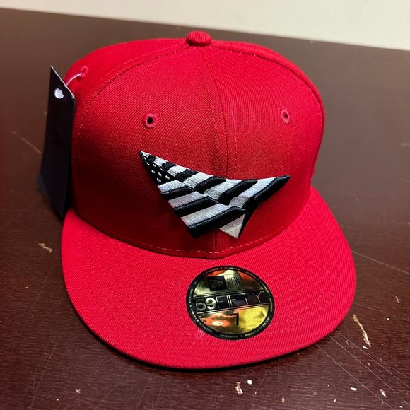 Paper Planes Mens Red New Era 59FIFTY Classic Embroidered Fitted Hat Size 7 1/8 - Picture 1 of 5